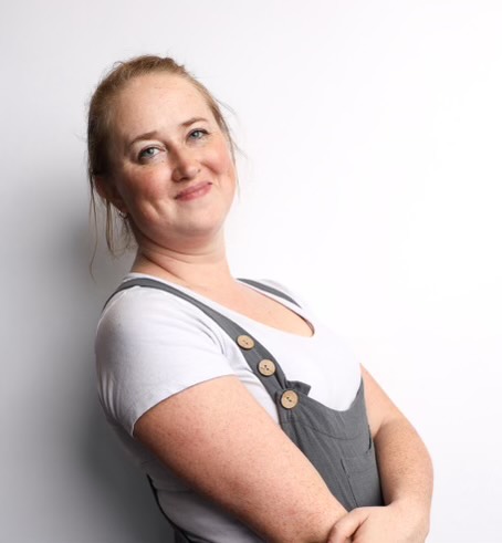 Kris assistant office manager at Elevate Endo Smiling 